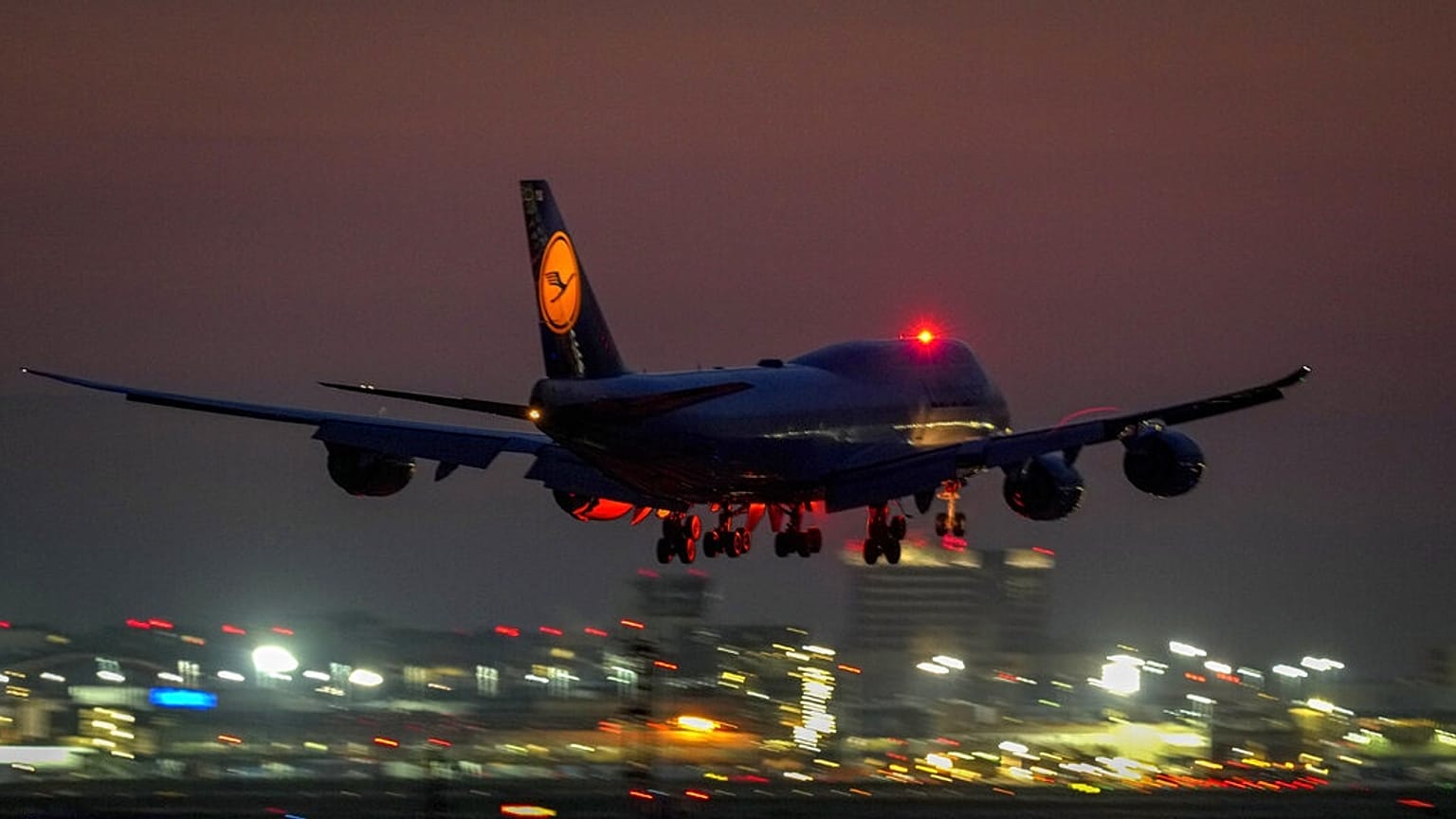 A Lufthansa Boeingje Frankfurtban
