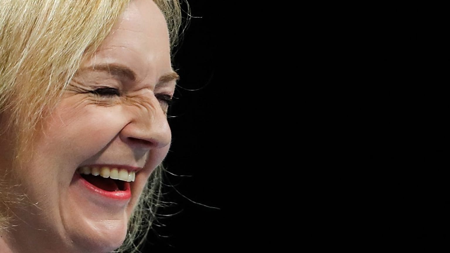 İngiltere Dışişleri Bakanı ve başbakan olmak için Muhafazakar parti lideri adayı Liz Truss