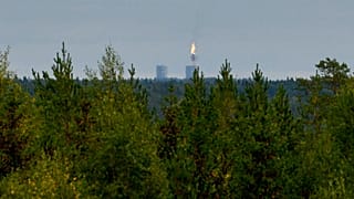 La torche du site gazier russe de Gazprom à Portovaya, situé près de la frontière avec la Finlande, le 26 août 2022.
