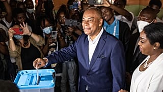 Adalberto Costa Júnior no momento em que votava