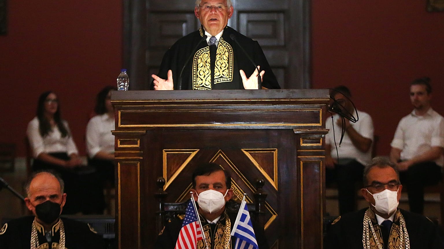 Ο Μπομπ Μενέντεζ 