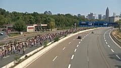 Fahrraddemo auf der Autobahn