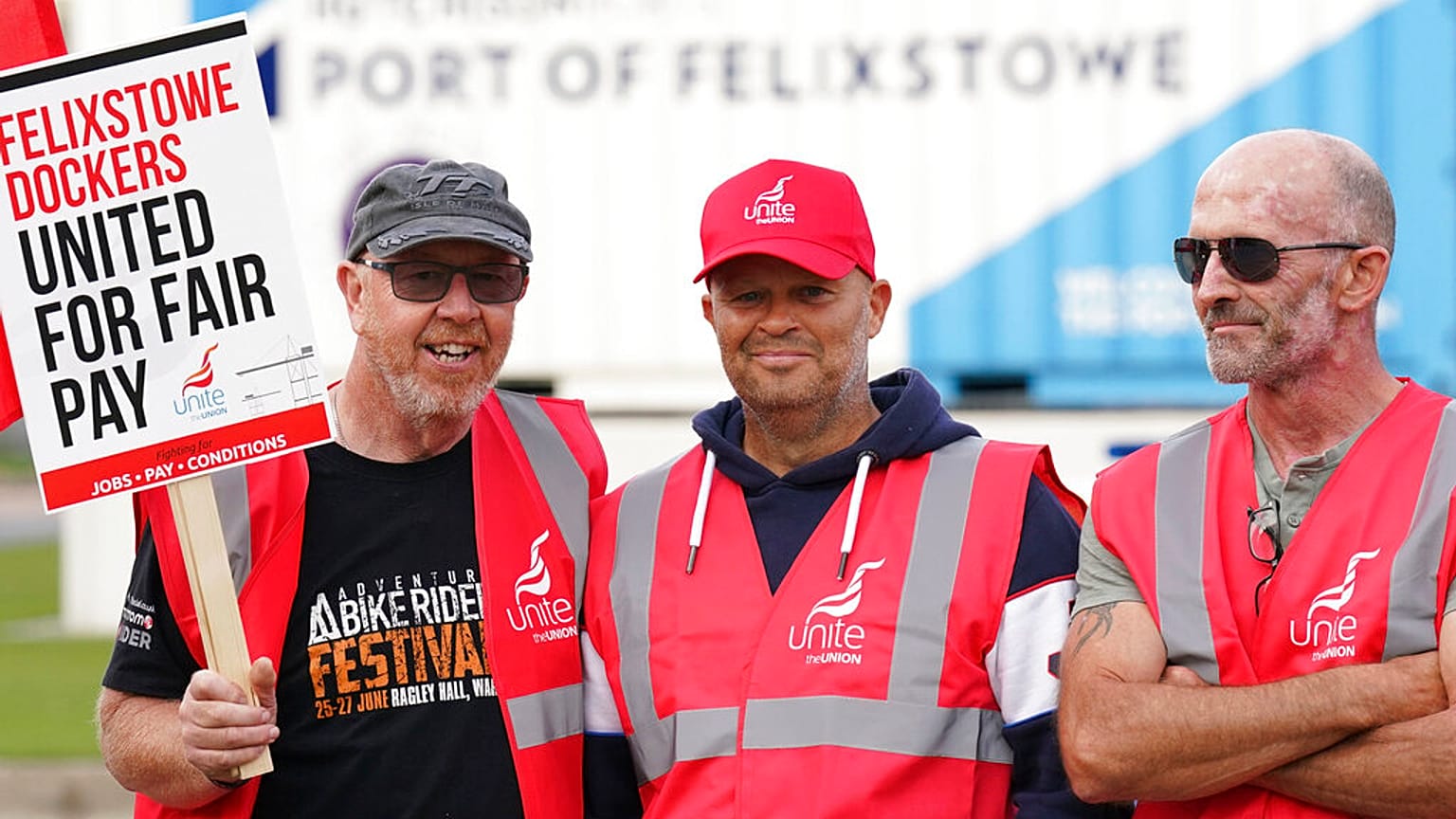 I "Gilet Rossi" del porto di Felixstowe. 
