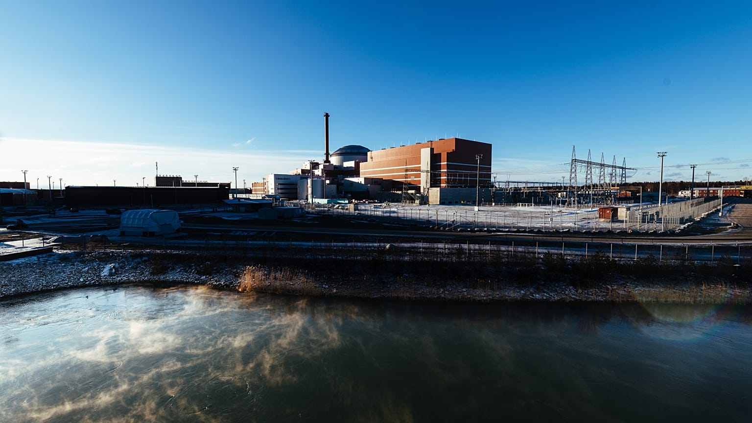 Vue du réacteur Olkiluoto-3, dans le sud-ouest de la Finlande, en mars 2022