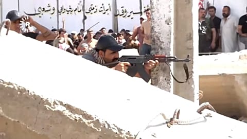 Fighting intensifies in Baghdad after Sadr quits politics
