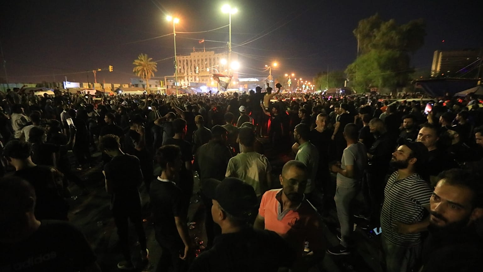 Irak'ta Sadr yanlıları alanlardan çekildi, hayat normale döndü