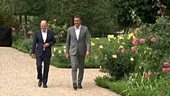 Scholz y Sánchez en rueda de prensa en Meseberg, Brandenburg