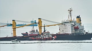 کشتی باری در خلیج جبرالطارق
