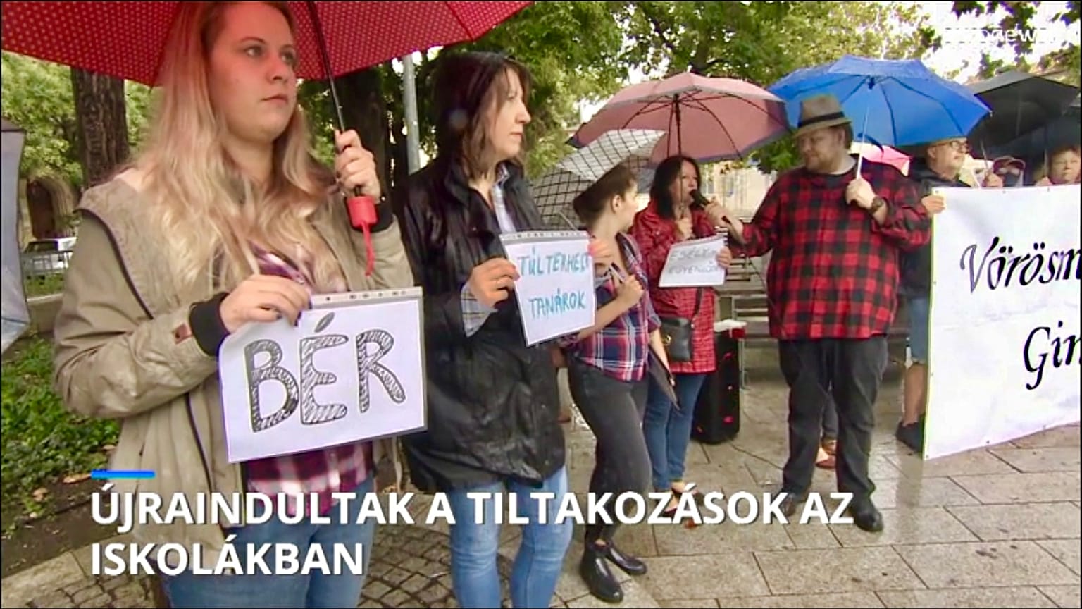 Tiltakozás a tanévnyitó napján