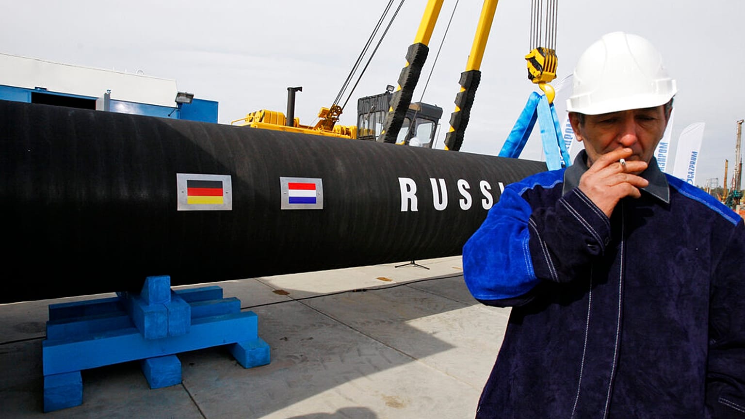 Ein russischer Arbeiter in Portovaya, St. Petersburg, Russland. -Symbolbild-