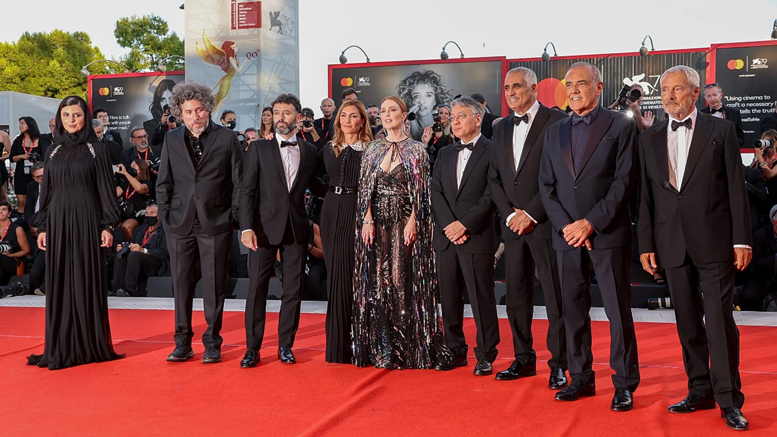 فريق عمل فيلم "وايت نويز"