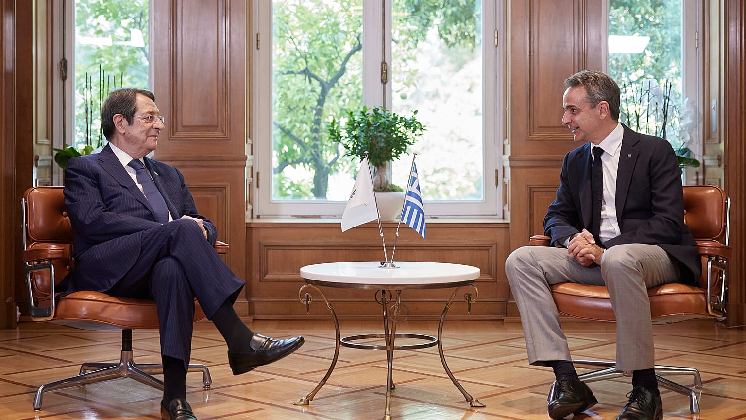 Ο Κυριάκος Μητσοτάκης και ο Νίκος Αναστασιάδης
