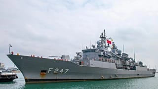 Türk fırkateyni TCG Kemalreis 2010 yılından bu yana ilk kez bir İsrail limanında