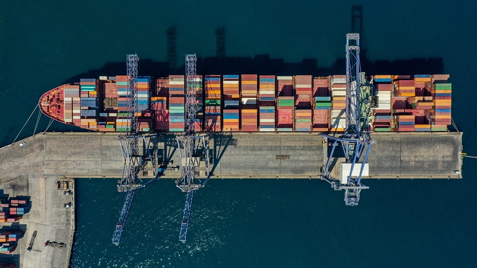 Türkiye dış ticaret açığında rekor kırıyor (arşiv)