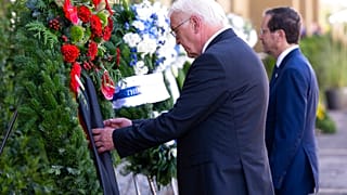Le président allemand Frank-Walter Steinmeier et son homologue israélien près de Munich (05/09/2022)