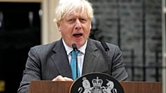 Başbakanlık görevi sona eren Boris Johnson, Downing Sokağı 10 numaradaki konut önünde veda konuşması yaptı