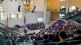 Israels Staatspräsident Izchak Herzog vor dem Bundestag in Berlin am 6.9.2022