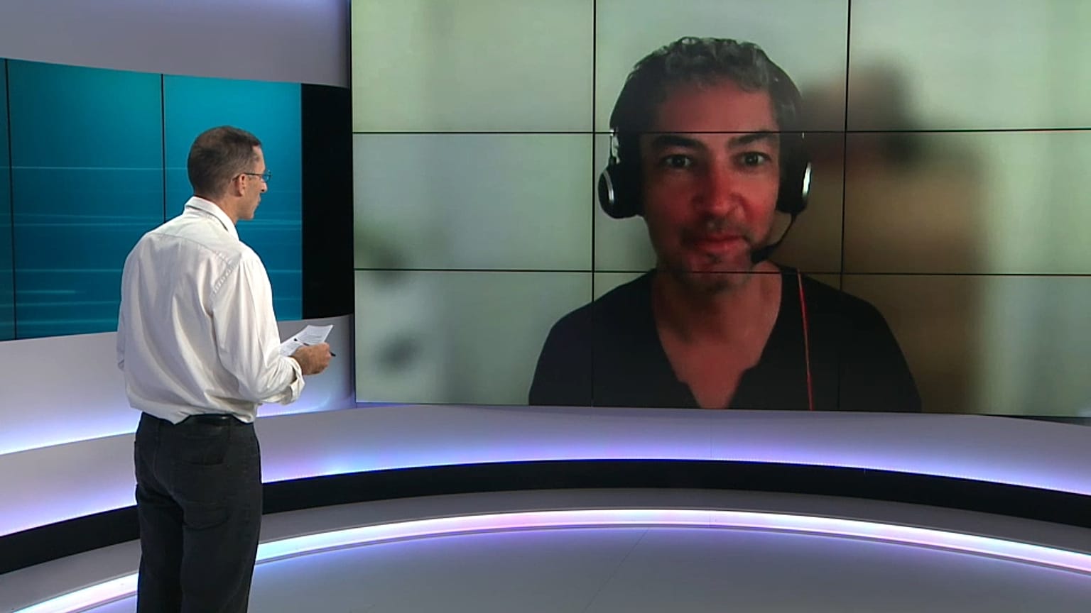 Bruno Lafitte (à dr.) de l'Agence pour la Transition énergétique, le 24/08/2022