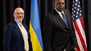 Во встрече принимают участие министры обороны 50 стран мира