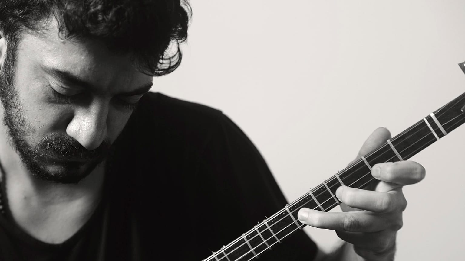 Mehdi Rajabian plays the setar