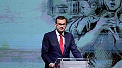 Mateusz Morawiecki egy második világháborús lengyel megemlékezésen 