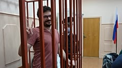 Оппозиционеру Илье Яшину продлили срок ареста