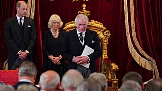 König Charles III mit Queen consort Camilla