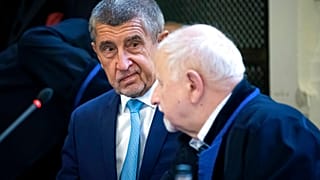 Andrej Babis a prágai bíróság előtt