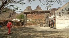 Entrada al pueblo de Praia Branca.