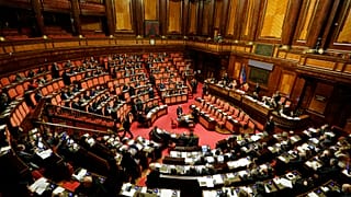 Sur les quelque 750 milliards d'euros de subventions et de prêts du plan de relance européen, l'Italie doit en recevoir près de 200 milliards.