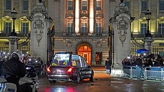 Le corbillard transportant le cercueil de la reine Elizabeth II à Londres (13/09/22)