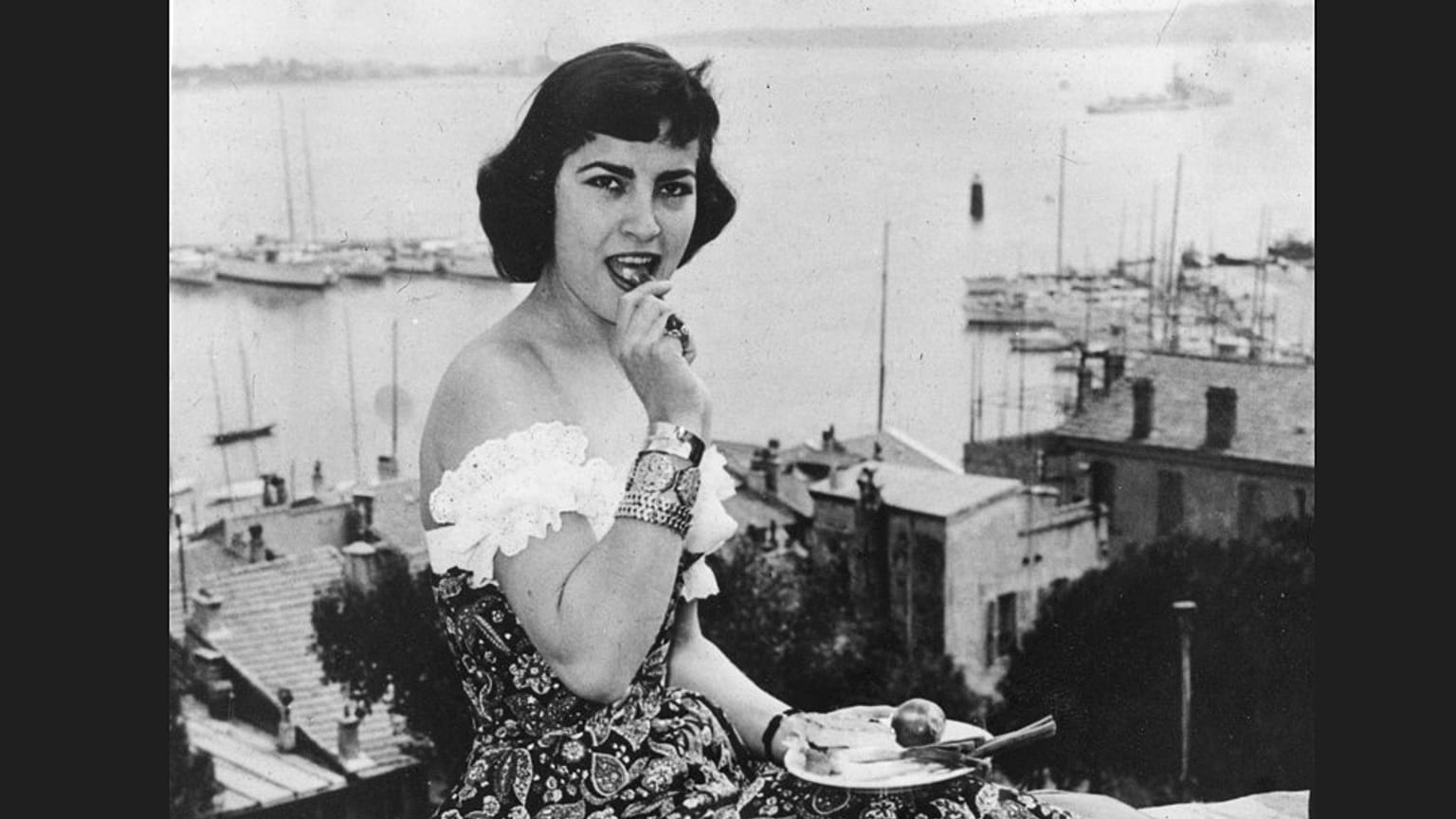Irini Papas