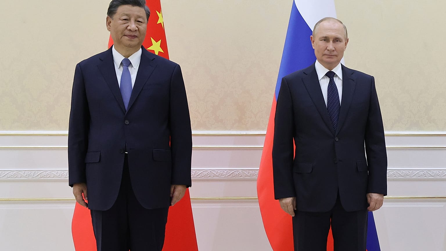 El presidente chino, Xi Jinping y el presidente ruso, Vladimir Putin, en la cumbre de la Organización de Cooperación de Shanghái (OCS) en Uzbekistán, el 15 de septiembre