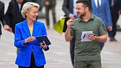 Le président ukrainien et la présidente de la Commission européenne lors de leur rencontre à Kyiv, jeudi 15 septembre 2022.