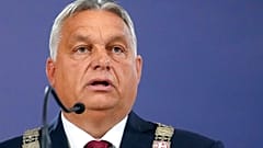 Orbán Viktor egy szerbiai sajtótájékoztatón 