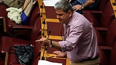 Ο ΒΟΥΛΕΥΤΗΣ ΧΟΥΣΕΪΝ ΖΕΪΜΠΕΚ - ΕΙΚΟΝΑ ΑΡΧΕΙΟΥ