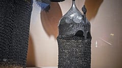 Naziler tarafından yağmalanan Türk miğferi Metropolitan Sanat Müzesi'nde sergileniyor