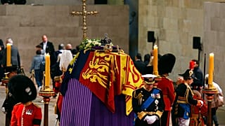 Les quatre enfants de la Reine se sont recueillis vendredi (16/09/22)