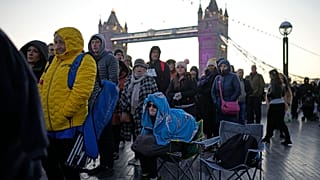 Очередь в Вестминстер-холл на прощание с Елизаветой II