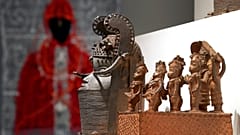 In Berlin werden die Benin Bronzen zum letzten Mal ausgestellt, bevor die meisten von ihnen nach Nigeria zurückgehen