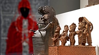In Berlin werden die Benin Bronzen zum letzten Mal ausgestellt, bevor die meisten von ihnen nach Nigeria zurückgehen