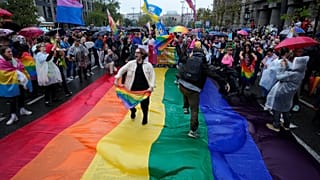 Marcha del Orgullo en Belgrado, el 17 de septiembre de 2022. La policía había prohibido el desfile, alegando el riesgo de enfrentamientos con activistas conservadores.