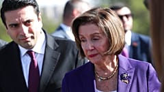 Nancy Pelosi a Erevan, con il presidente del Parlamento armeno Alen Simonyan. (18.9.2022)