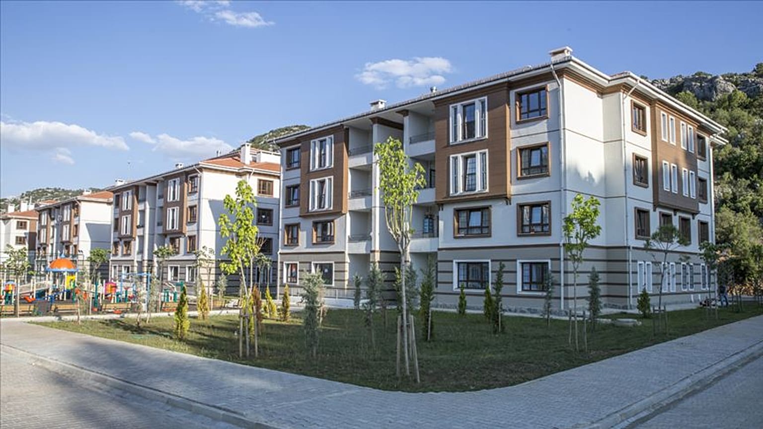 TOKİ'den 'İlk Evim İlk İş Yerim' projesine 20 soru-cevaplı açıklama (arşiv)