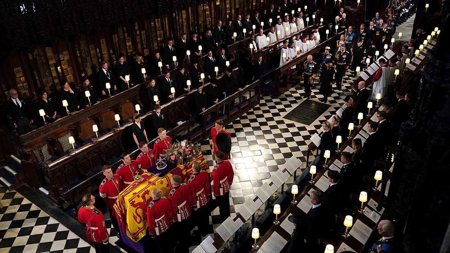 The coffin of Queen Elizabeth II is carried in by the Bearer Party during the Committal Service held in St George's Chapel, Windsor Castle. Monday, 19 September 2022.