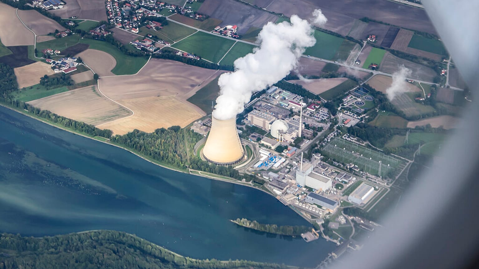 Almanya'daki Isar 2 nükleer enerji santralinde sızıntı meydana geldi
