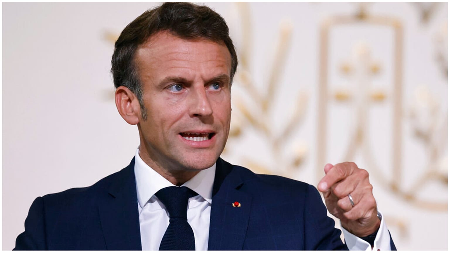 الرئيس الفرنسي إيمانويل ماكرون-15 سبتمبر 2022