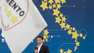 Giuseppe Conte lors d'un meeting du mouvement 5-Etoiles - Rome, le 21/10/2018