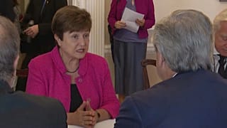 La directora del Fondo Monetario Internacional, Kristalina Georgieva, en reunión con el presidente de Argentina, Alberto Fernández.
