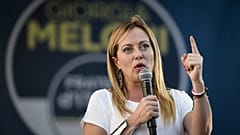 İtalyan aşırı sağcı lider Giorgia Meloni